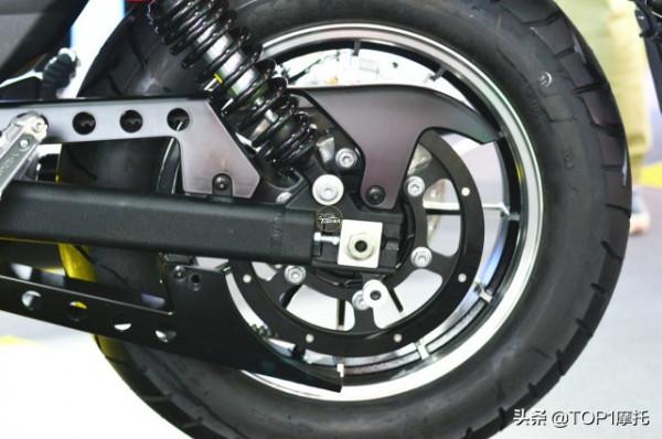 QJMOTOR閃300皮帶版即將上市 價格貴3000塊？