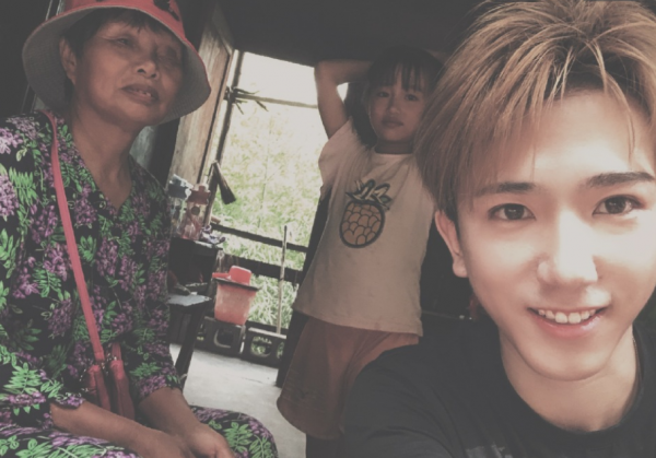 變形計暴躁農村女孩：被親媽拋棄，被城市哥哥當親妹妹，寵成公主