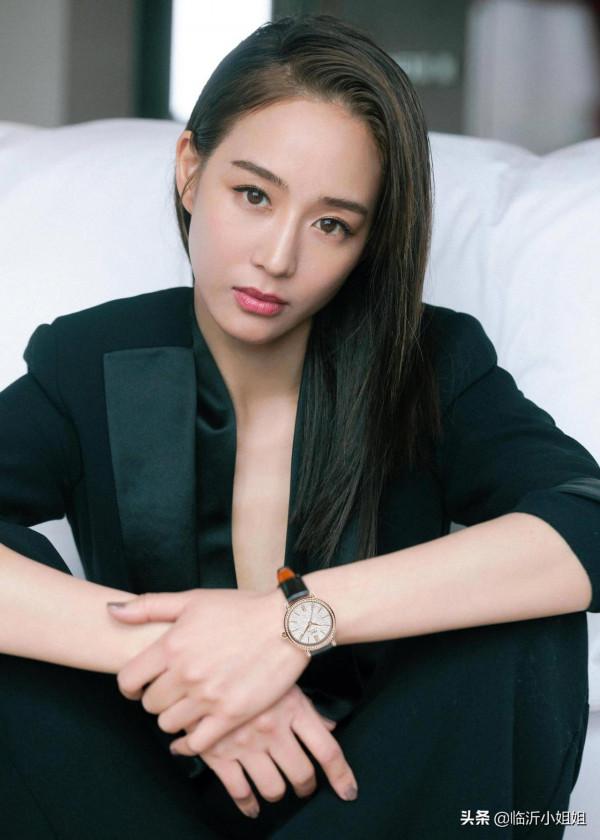 張鈞甯，優雅溫婉的知性美女！才華型藝人的代表，太迷人了