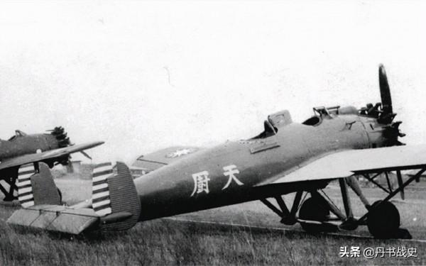 德國K-47雙座戰鬥機，我國曾購買用來抵抗侵略