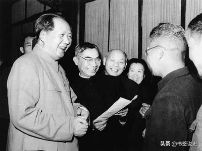 1955年一農民朝毛主席專列丟石頭，被抓後，是如何處置的？