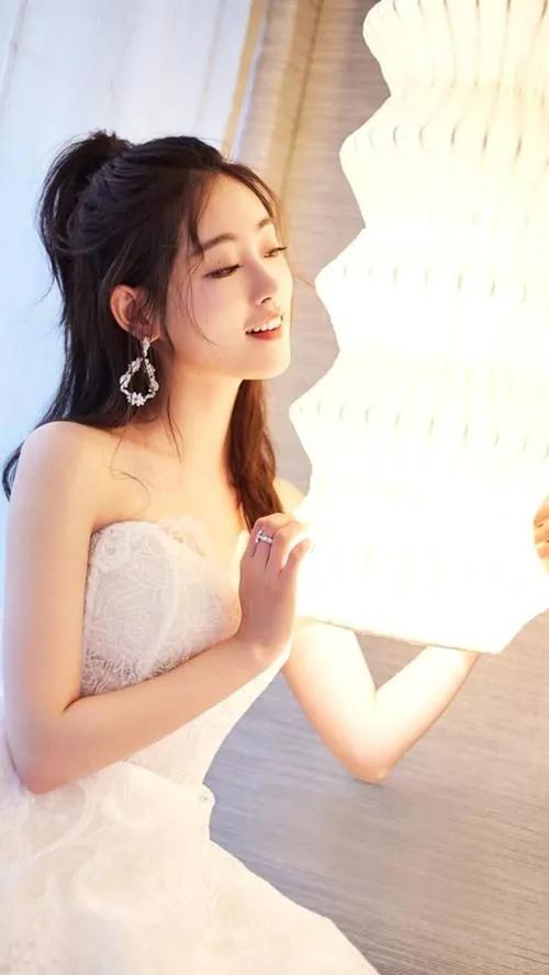 祝緒丹：寶藏女孩，仙氣十足，五官太精緻了