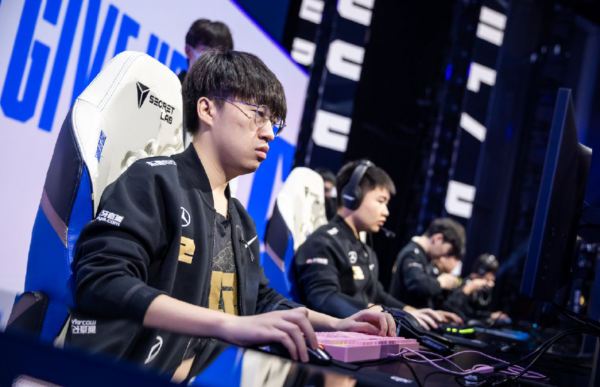 RNG小虎呼聲蓋過BIN！LPL亞運陣容投票引爭議，看到TOP1後：笑了