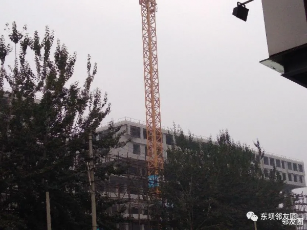 東壩安貞東方醫院各樓均已封頂 東壩安貞東方醫院各樓均已封頂