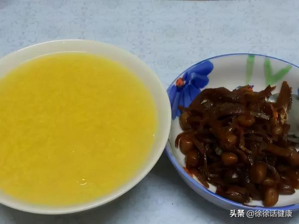 問：我這半流食都能吃啥？答：一會兒你問問配餐員吧