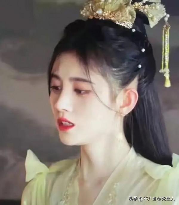 明星&OpenCurlyDoubleQuote;禿頂&rdquo;群像，中年男星頭頂稀疏成重災區，女星靠假髮片社交