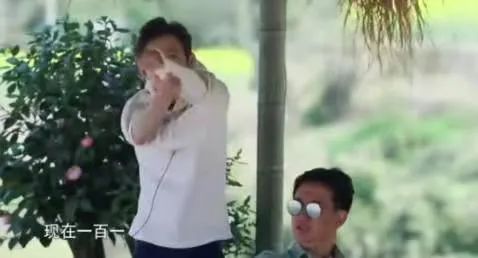 面部凹陷,瘦成“紙片人”,六位體重不過百的男星,各有各的心酸 面部凹陷,瘦成“紙片人”,六位體重不過百的男星,各有各的心酸