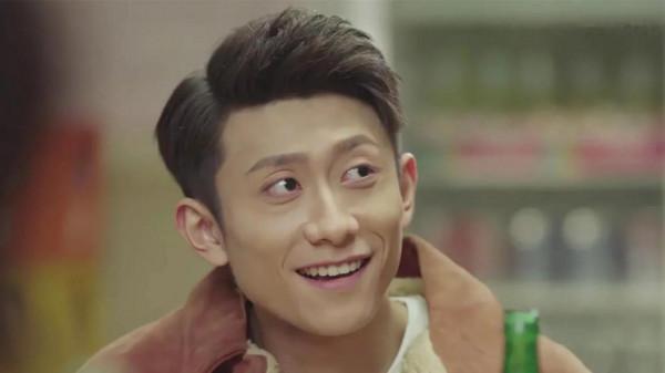 45歲的夏雨29歲的張一山,一臉驚訝的趙麗穎,娛樂圈兄弟還是姐妹 45歲的夏雨29歲的張一山,一臉驚訝的趙麗穎,娛樂圈兄弟還是姐妹