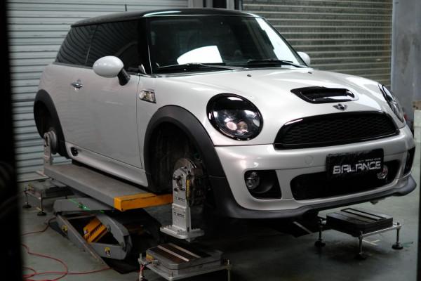 BALANCE改裝:角重量對車輛的影響 改避震後需要上角重量儀調教 BALANCE改裝:角重量對車輛的影響 改避震後需要上角重量儀調教