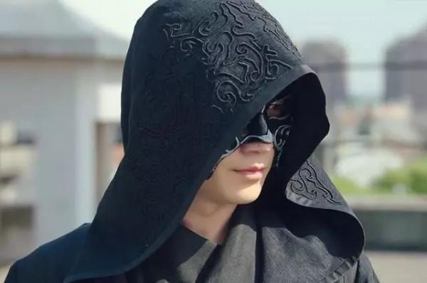 演技大爆發，這6位一人分飾多角出神入化，性格迥異讓人眼前一亮