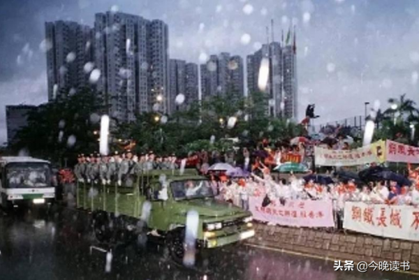 鄧小平提到接收香港方案:英軍如拖延,部隊開進香港,一錘子砸死 鄧小平提到接收香港方案:英軍如拖延,部隊開進香港,一錘子砸死