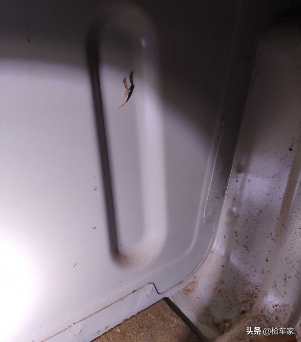 新車11萬的標緻308開六年只賣兩萬多,換下裙邊掉價這麼快? 新車11萬的標緻308開六年只賣兩萬多,換下裙邊掉價這麼快?