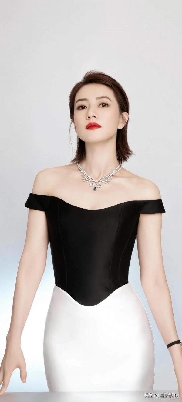 國民媳婦高圓圓，國色天香美嬌娘，逐漸老去的女神