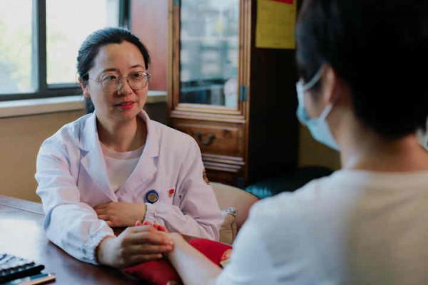 “救救我!”天氣轉涼它也很脆弱,醫生開方:記住要常笑 “救救我!”天氣轉涼它也很脆弱,醫生開方:記住要常笑