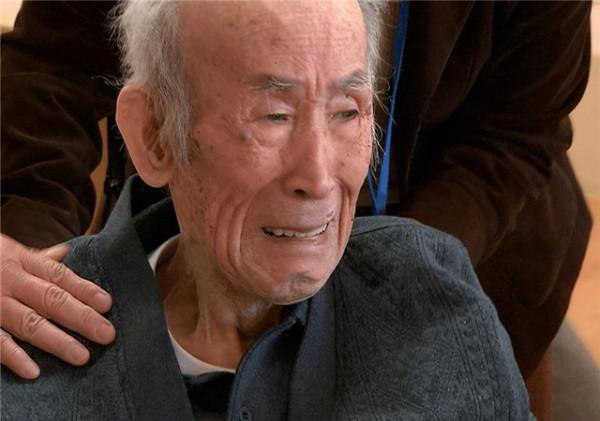 78歲老人哭訴：我有百萬存款還有房，什麼都不缺，但卻想早日離去