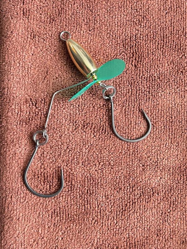 路亞黑坑讓老闆瑟瑟發抖的螺旋槳雙鉤釣組diy，你學會了嗎？