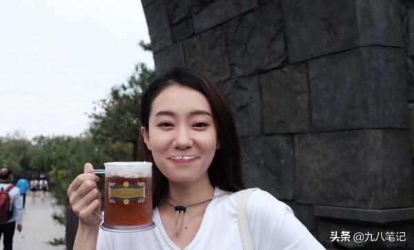 賈玲瘦了！與張小斐低調同遊，從閨蜜捧成女一號，真正的神仙友情