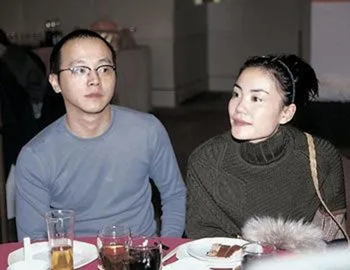 同是竇唯的基因，把王菲的女兒和高原的女兒一對比，差距就出來了