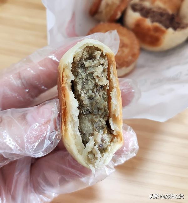 這種皮薄餡大,不甜不膩,好吃不貴的綠豆餅都藏在小衚衕裡 這種皮薄餡大,不甜不膩,好吃不貴的綠豆餅都藏在小衚衕裡