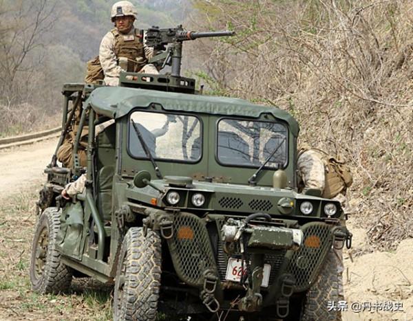 為V22&OpenCurlyDoubleQuote;魚鷹&rdquo;設計的裝備：M1161&OpenCurlyDoubleQuote;咆哮者&rdquo;輕型突擊車