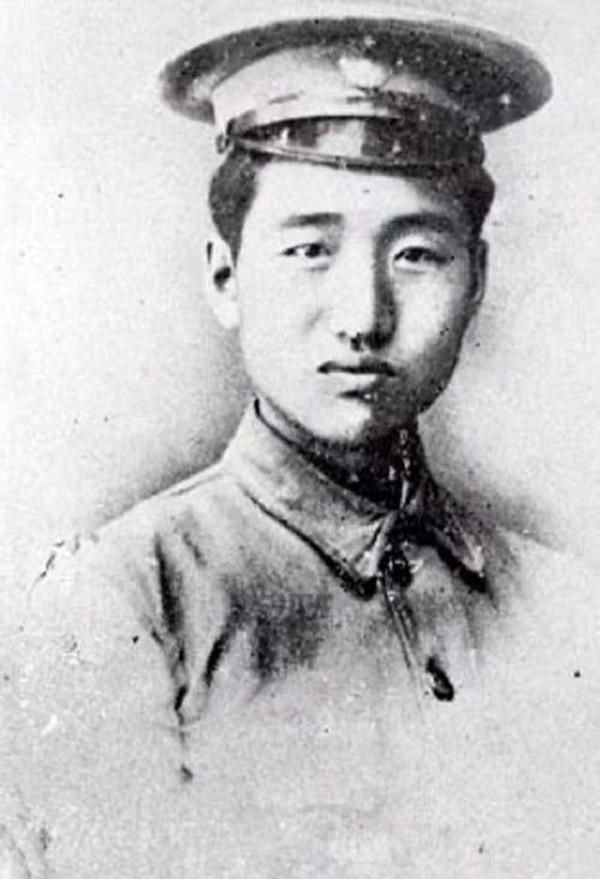 徐向前傳奇一生,為國為民不為家,臨終前的三個遺願令人肅然起敬 徐向前傳奇一生,為國為民不為家,臨終前的三個遺願令人肅然起敬