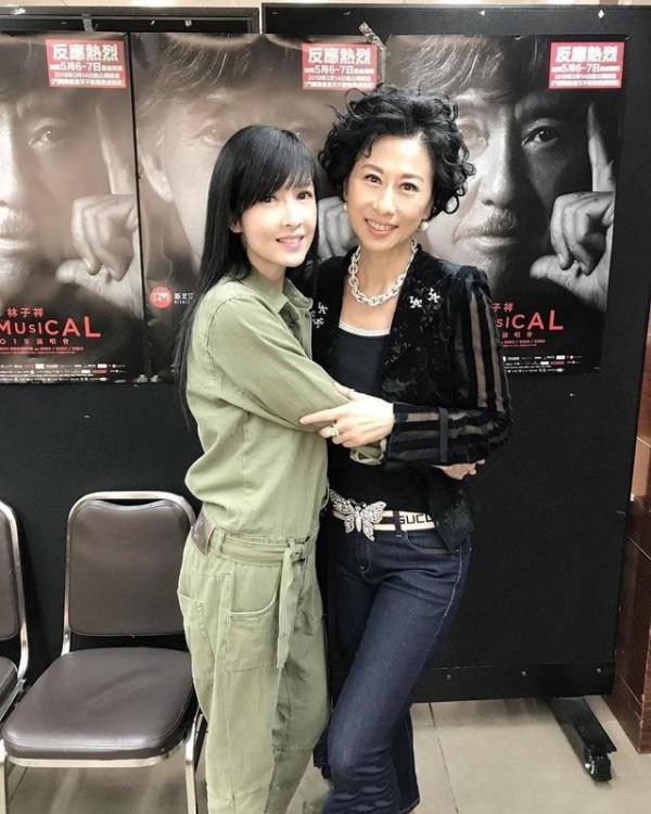 52歲周慧敏還嫩得像學生，58歲葉倩文都老了