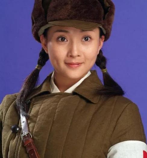 矯揉造作就別演軍旅劇了，這9位女星告訴你，什麼叫軍人那股勁兒