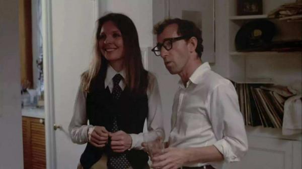 伍迪艾倫創作的分水嶺之作，不再是荒誕鬧劇，而是高雅文化喜劇