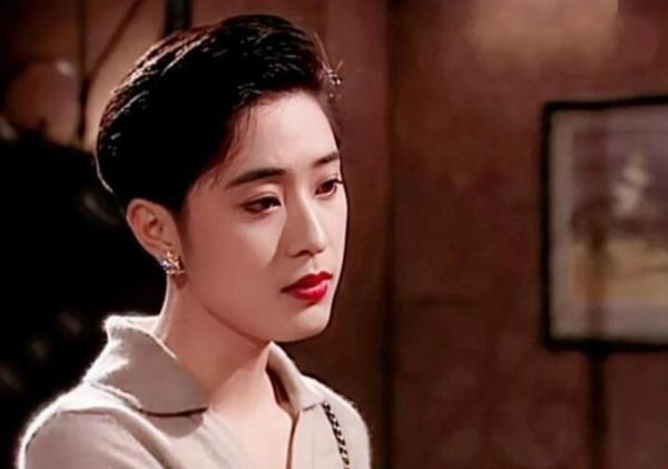 娛樂圈5個年過50歲卻未婚的大美人，有些人被情傷太深