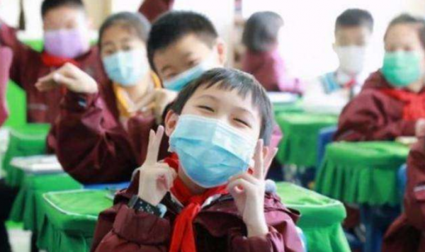 西安多地學校釋出停課通知,學生開啟線上學習,寒假提前到來了? 西安多地學校釋出停課通知,學生開啟線上學習,寒假提前到來了?