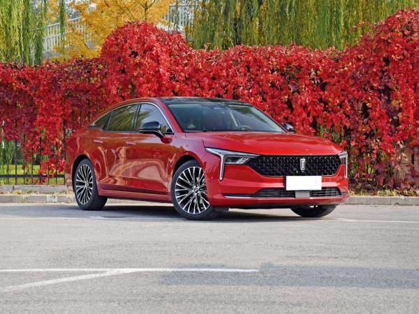 10萬級，國產能對抗合資？奔騰B70、朗逸、軒逸三車對比，見分曉