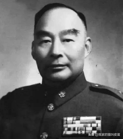 1950年元旦，胡宗南在西昌閱兵，軍容如何？整整一個團