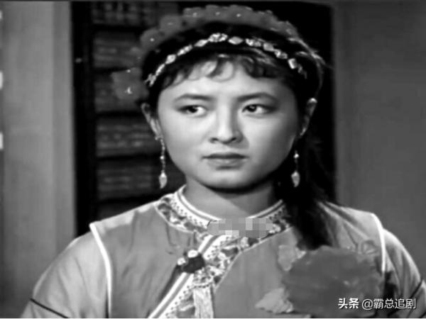 “阿詩瑪”楊麗坤：從“第一美人”到“精神失常”，是誰害了她？