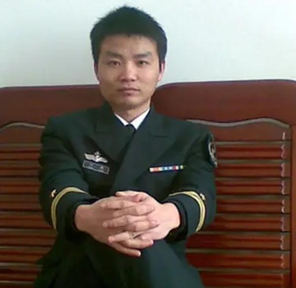 兵哥哥浴火救44人，身體燒傷90&percnt;，住院期間，因禍結緣娶女神為妻