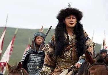 新疆神密“獵鷹人";,眼裡除了漂亮女人外,就只有一馬一狗和一鷹 新疆神密“獵鷹人";,眼裡除了漂亮女人外,就只有一馬一狗和一鷹