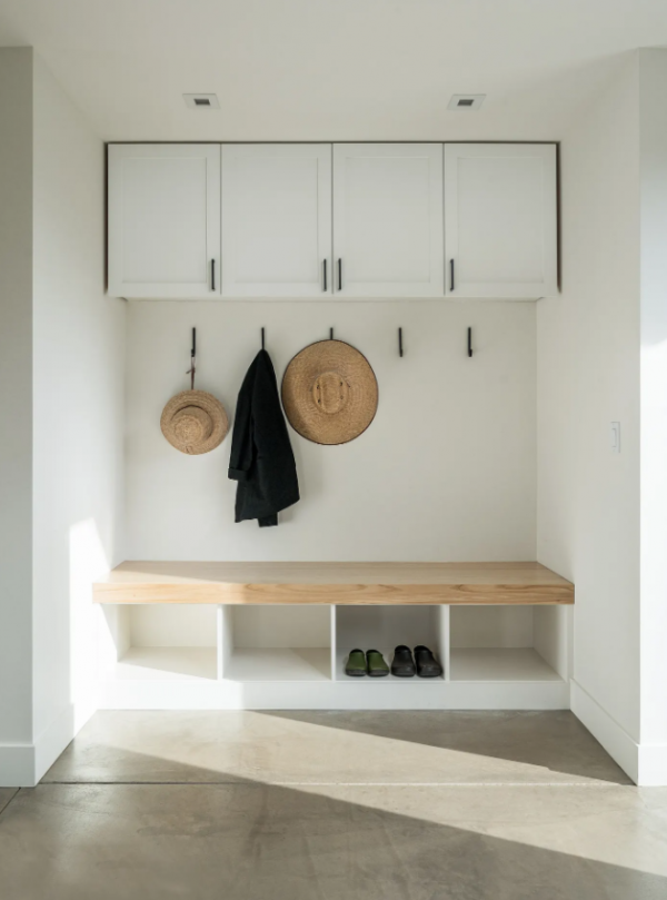 現代極簡家居，將山景引入居住空間