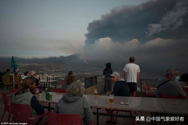 大西洋海島噴煙,宇航員緊急關注!專家:美國或有25米海嘯風險 大西洋海島噴煙,宇航員緊急關注!專家:美國或有25米海嘯風險