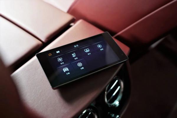 “失去聲浪”的賓利添越如何引人注目 | CAR REVIEWS