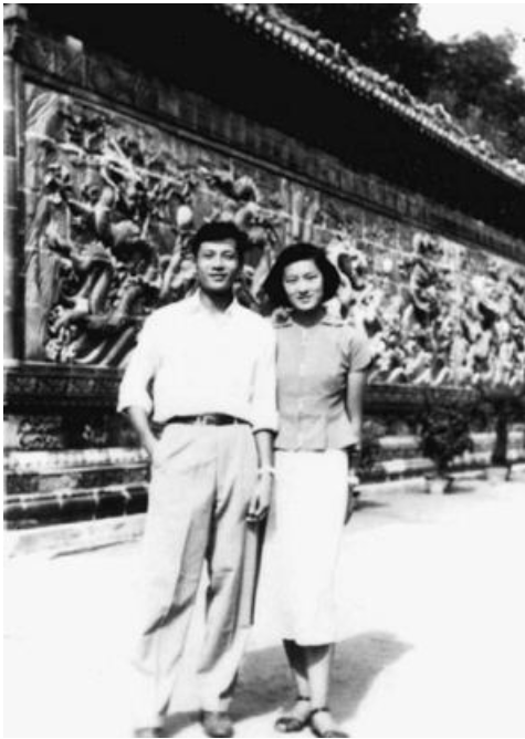 章含之喬冠華相愛10年，去世前：不要和喬冠華葬在一起，女兒不解