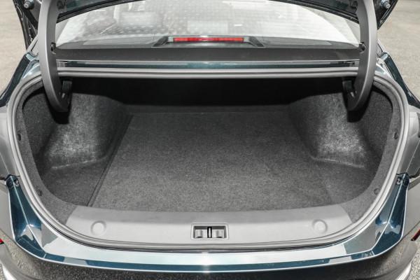 年輕人的第一臺轎跑，&quot;首付&quot;買思域，還是&quot;全款&quot;買奕炫MAX