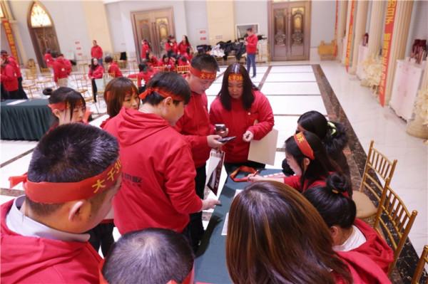 “同舟共濟，亮劍爭鋒”國林地板12月PK啟動大會圓滿結束