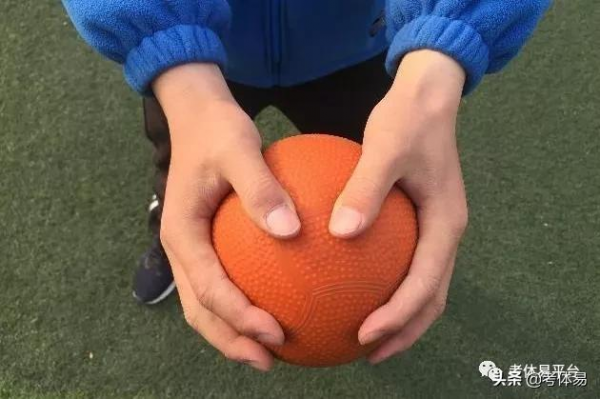 實心球分不夠？掌握這三點告別個位數