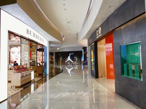 重慶唯一有愛馬仕的高檔商場,卻選址在九龍坡區,遊客:出乎意料 重慶唯一有愛馬仕的高檔商場,卻選址在九龍坡區,遊客:出乎意料