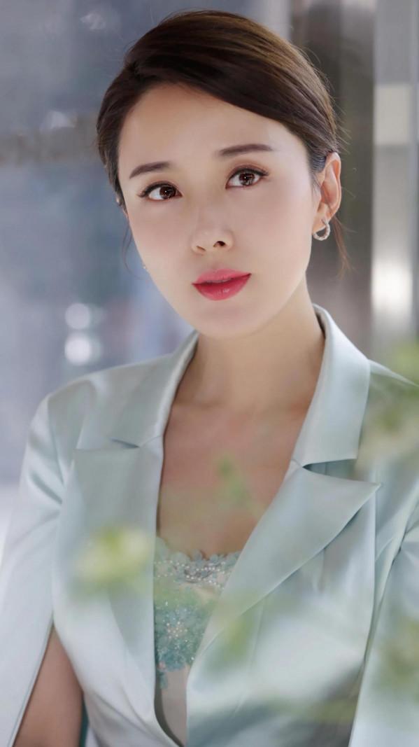 顏丹晨高畫質桌布