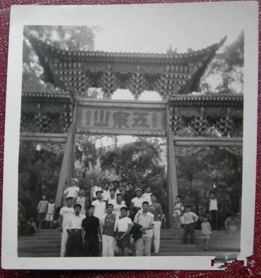 五泉山公園山門曾經長這樣!三張老照片見證,蘭州名山的百年變遷 五泉山公園山門曾經長這樣!三張老照片見證,蘭州名山的百年變遷