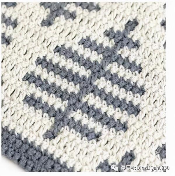 「針織作品」最新的用馬賽克編織技術製作的毯子及家居小物