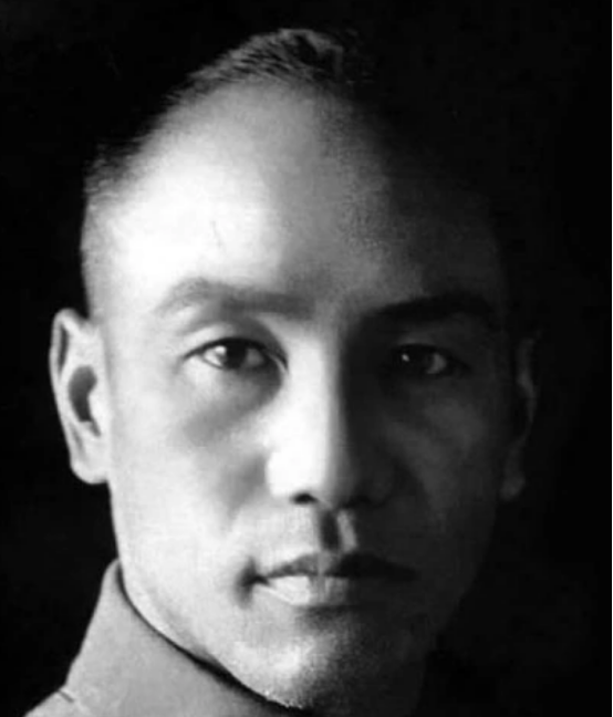 1945年重慶談判，毛主席提出整編16個軍，蔣介石：最多保留12個師