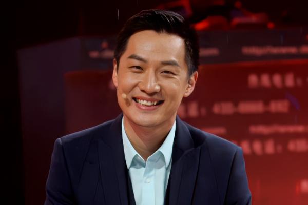 舒冬：被稱央視暖男，人氣不輸撒貝南，卻是觀眾最不想看到的人？