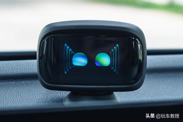 原價13.98萬 新款9.98萬！還增配！新款哪吒U夠誠意了吧？