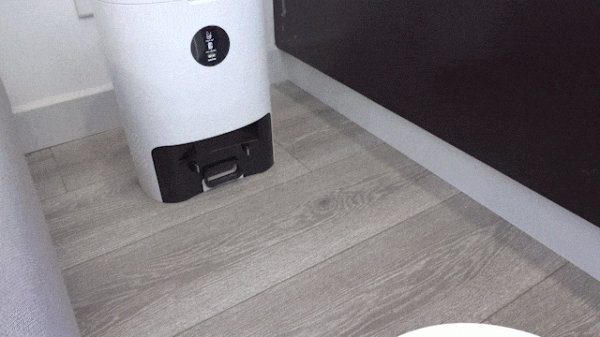 小白集塵掃地機器人V2 UV版測評：除菌無需親自動手